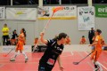 Stuermerin Laura Marendaz #17 (Bern-Burgdorf) versenkt den ersten Treffer des Spiels