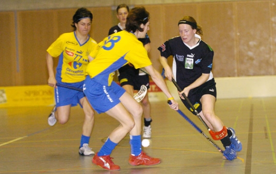 Damen NLA: Unentschiedenes Derby