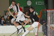 Blomberg verlängert bei Floorball Köniz