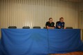 Die Pressekonferenz nach Warberg - Espoon beginnt, Isaac Carlsso und Kimmo Eskelinen sind da...