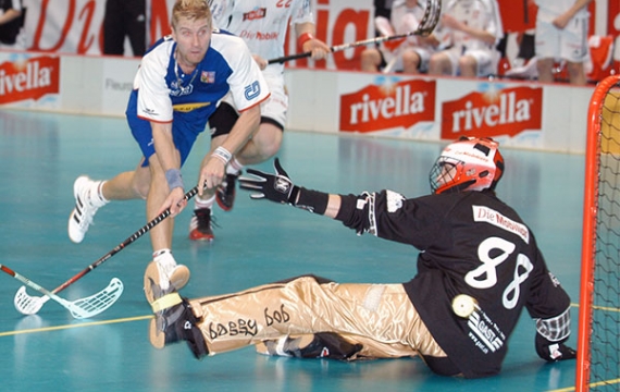 Ales Zalesny zu den Unihockey Tigers