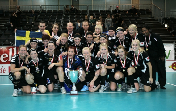 IKSU holt sich den Pokal zurück