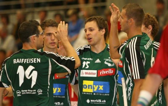 Wiler-Ersigen gewinnt den Heineken Champy Cup