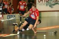 Jussila kann nur durch ein Foul gestoppt werden
