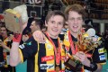 Stucki und Suter mit den Trophäen