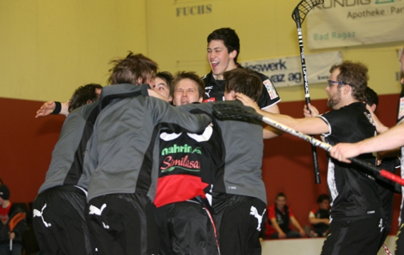 Chur Unihockey gewinnt die Finalissma