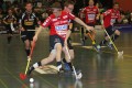 Wyder deckt den Ball ab