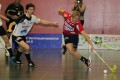 Olkkonen streckt sich nach dem Ball