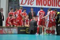 Heikki Luukkonen mit Instruktionen beim Time-Out