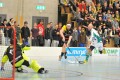 Simon Bichsel hindert Mikko Hautaniemi am Abschluss