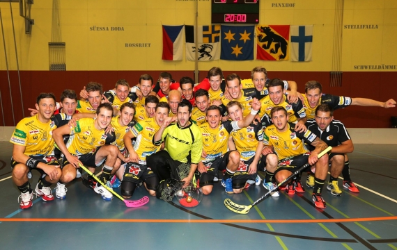 Langnau gewinnt Champy Cup