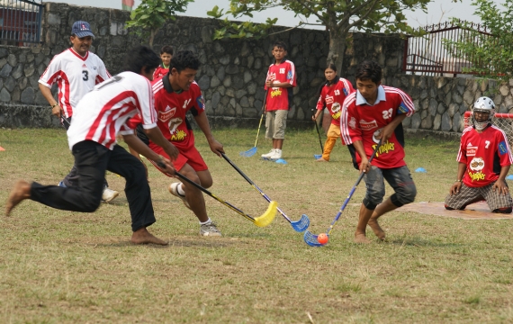 Unihockey für Strassenkinder