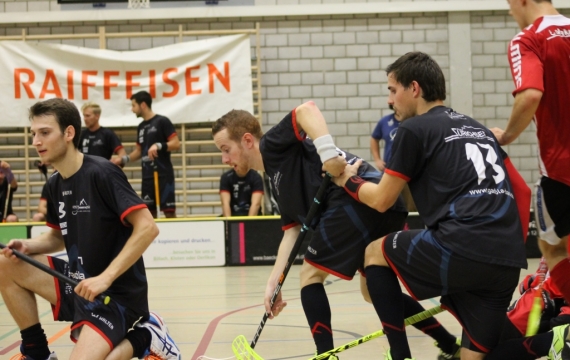 Bülach Floorball mit einem 9:6-Sieg