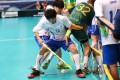 Tatsuya Watabe deckt den Ball ab