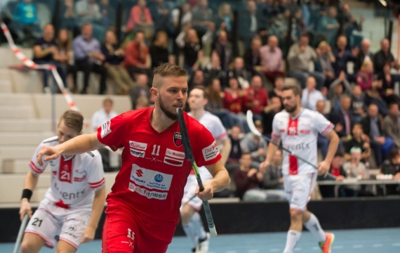 Knapper Sieg für Floorball Köniz