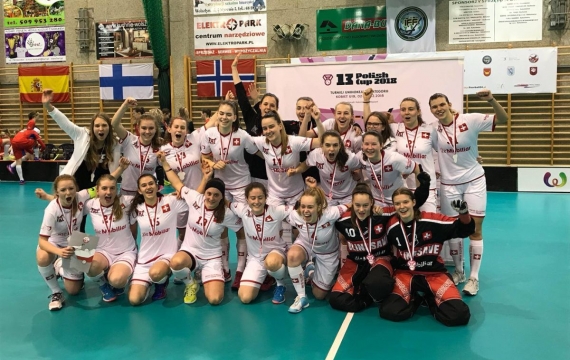 Schweiz gewinnt den Polish Cup