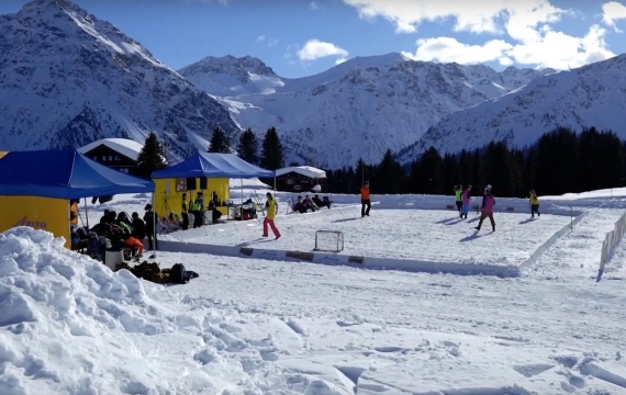 (Uni-) Hockey in allen Aggregatzuständen