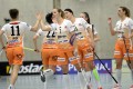 Aanerud gratuliert den Teamkolleginnen