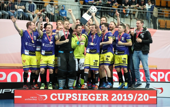 Ligacup-Hattrick für Blau-Gelb Cazis