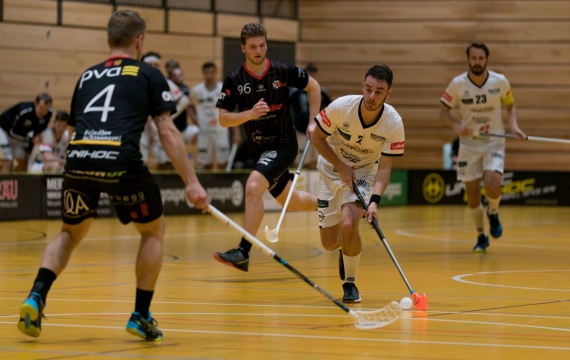 Lok, Fribourg und Visp führen 2:0