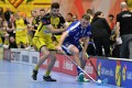 Mutter und Staub im Duell