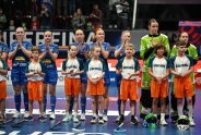 2263 Teams in Gruppen eingeteilt