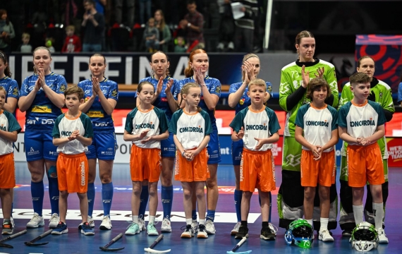 2263 Teams in Gruppen eingeteilt